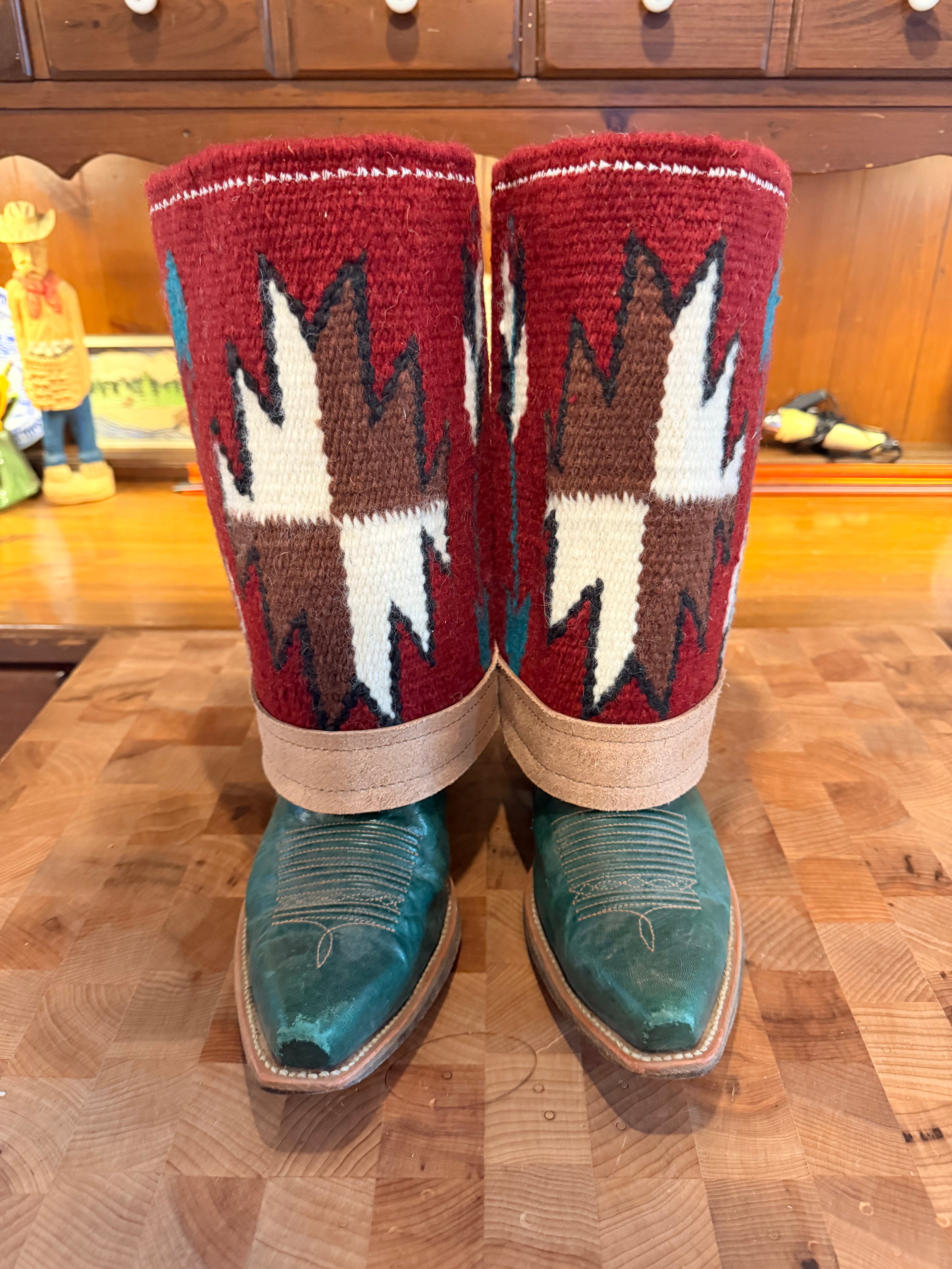 10” Tall GARLAND Wool Boot Blanket